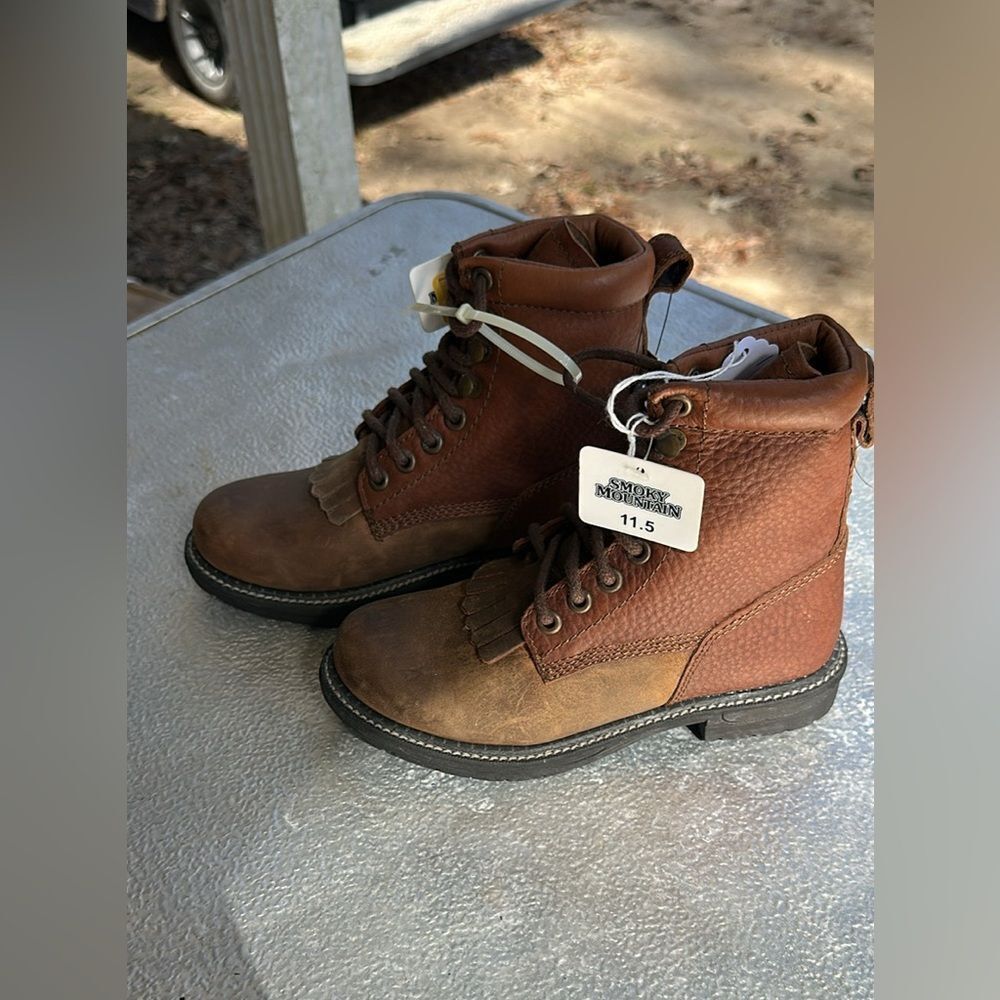 New Smoky Mountain Brown lace up leather  Boots
